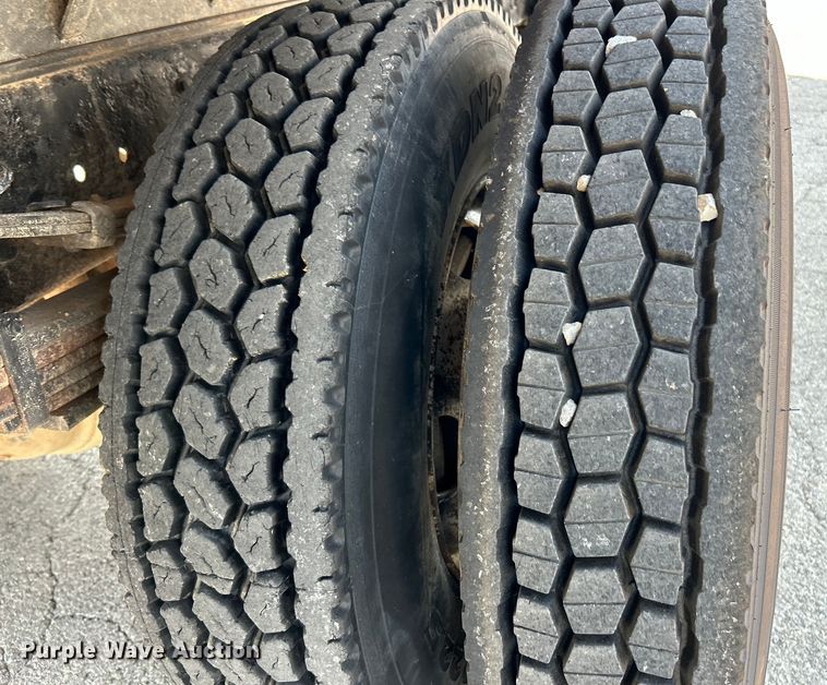 image for item EK4988 2000 Ford F750 Super Duty XL dump truck