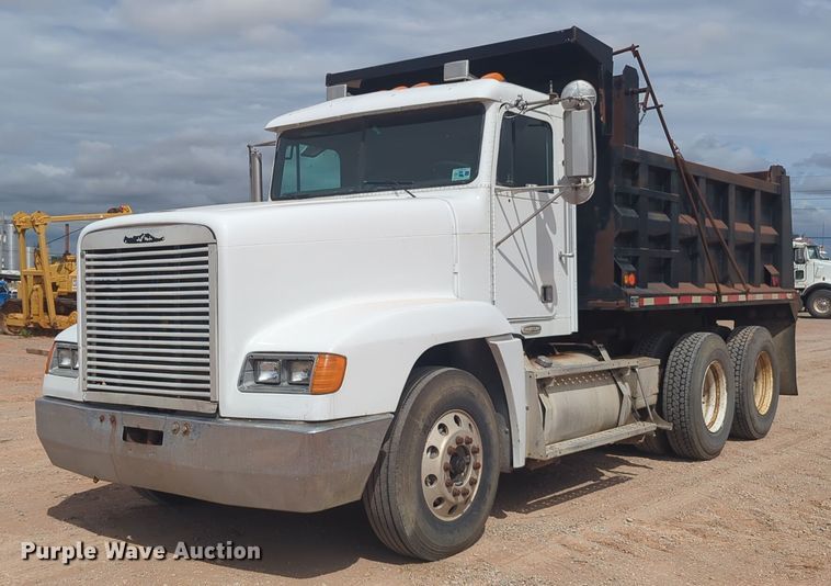 image for item EQ2034 2003 Freightliner  FLD dump truck