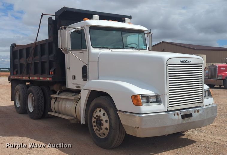 image for item EQ2034 2003 Freightliner  FLD dump truck