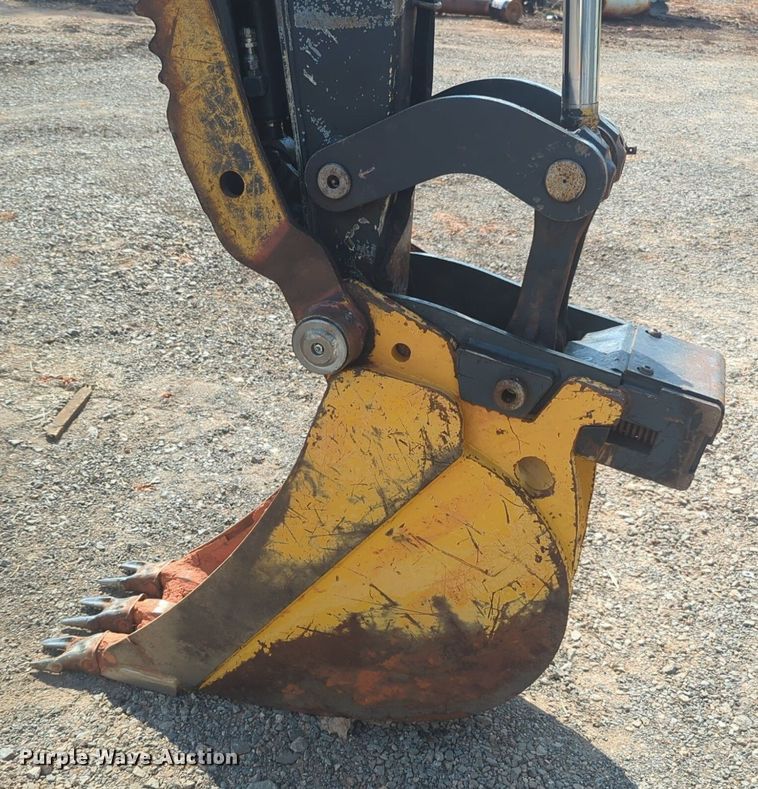 image for item EQ2049 2018 John Deere 60G mini excavator
