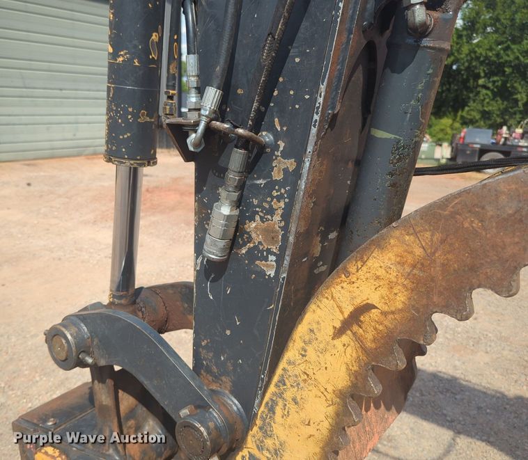 image for item EQ2049 2018 John Deere 60G mini excavator