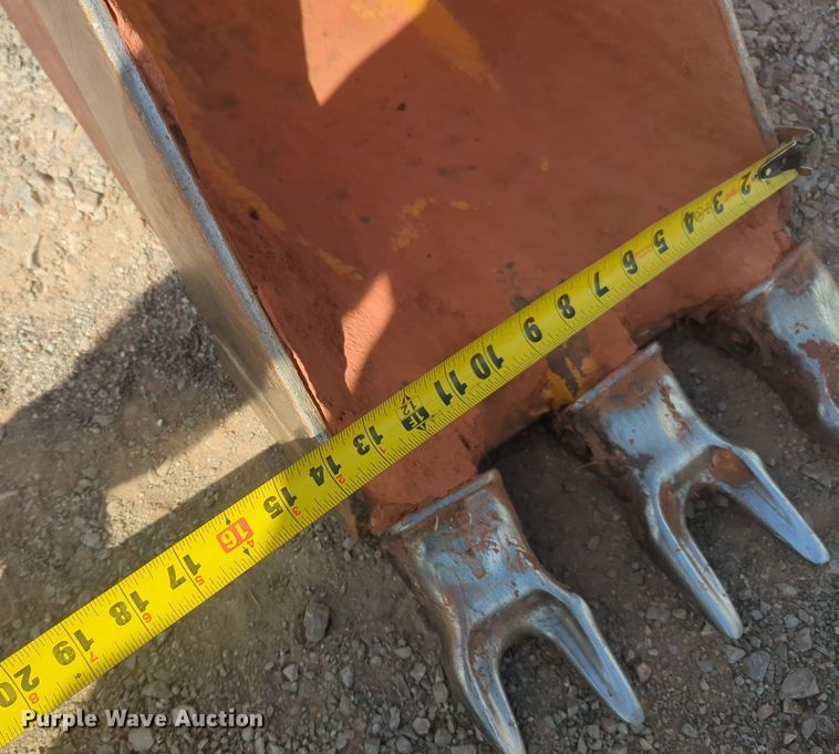 image for item EQ2049 2018 John Deere 60G mini excavator