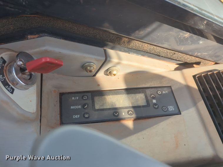 image for item EQ2049 2018 John Deere 60G mini excavator