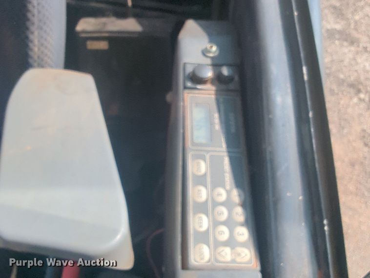 image for item EQ2049 2018 John Deere 60G mini excavator