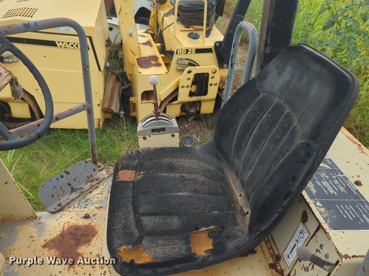 image for item EQ2059 Ingersoll Rand  SD40DF single drum vibratory roller