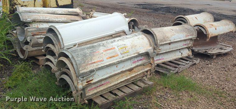 image for item EQ2060 Approximately 40 concrete chute extensions