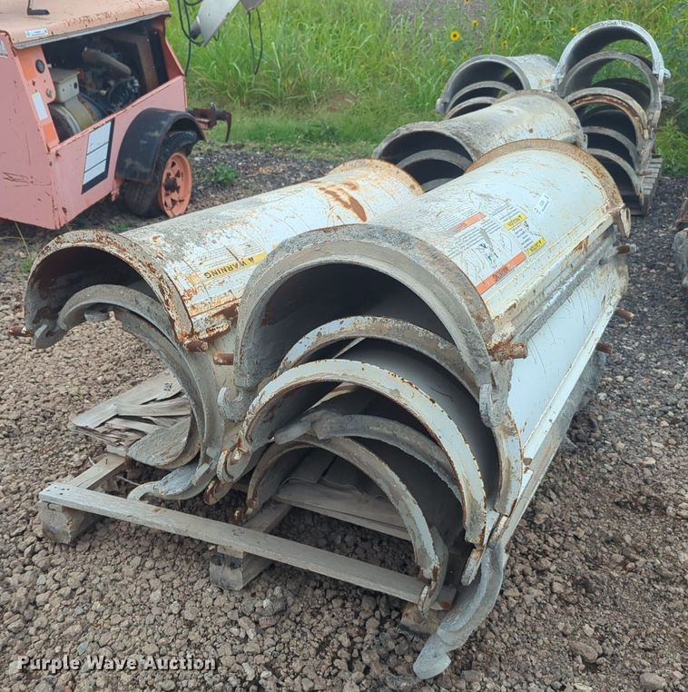 image for item EQ2060 Approximately 40 concrete chute extensions