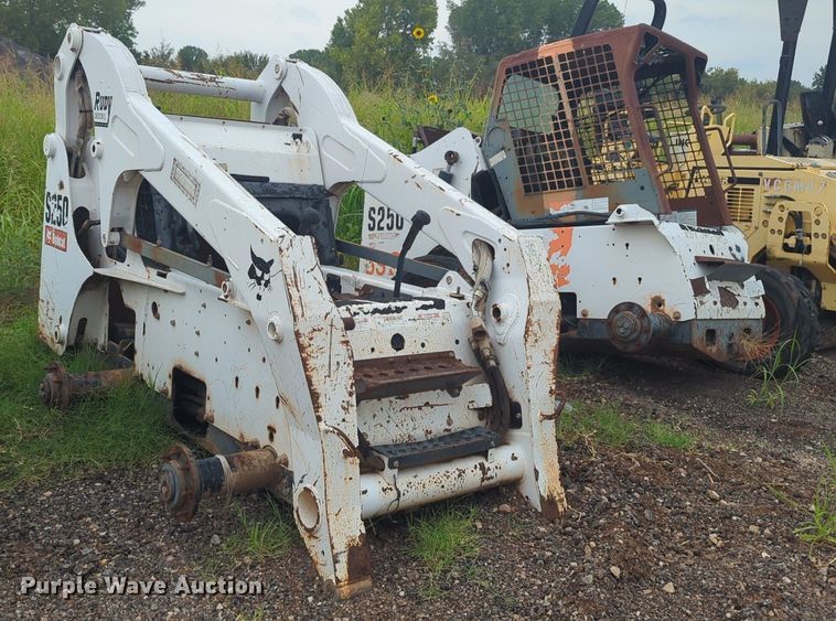 image for item EQ2061 (2) Bobcat S250 skid steer loaders