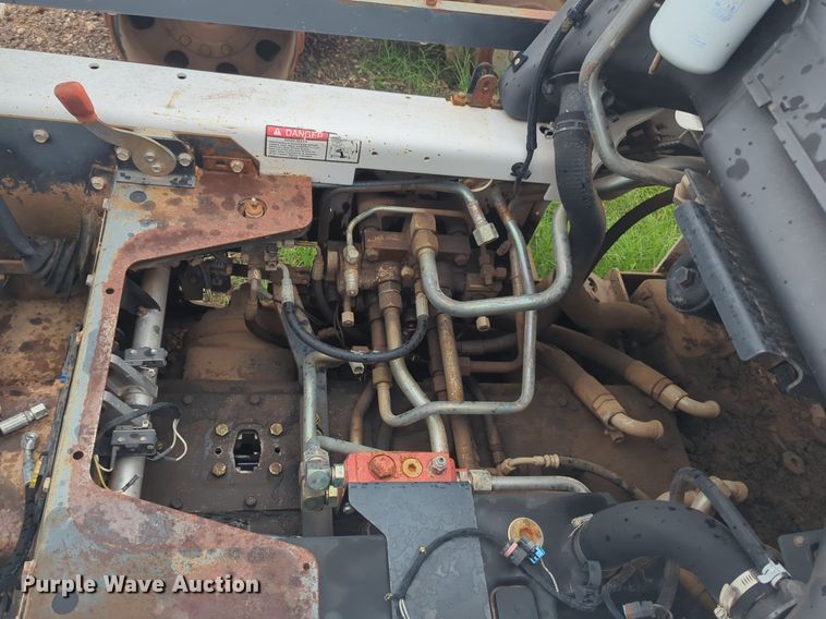 image for item EQ2061 (2) Bobcat S250 skid steer loaders