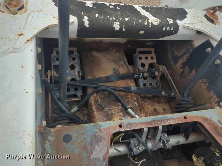 image for item EQ2061 (2) Bobcat S250 skid steer loaders