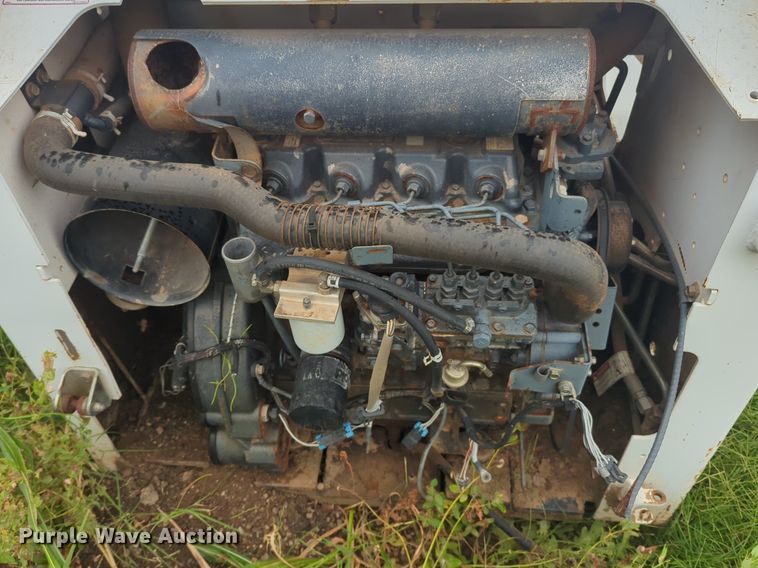 image for item EQ2061 (2) Bobcat S250 skid steer loaders