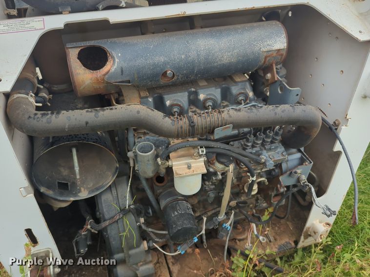 image for item EQ2061 (2) Bobcat S250 skid steer loaders