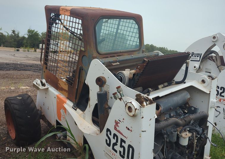 image for item EQ2061 (2) Bobcat S250 skid steer loaders