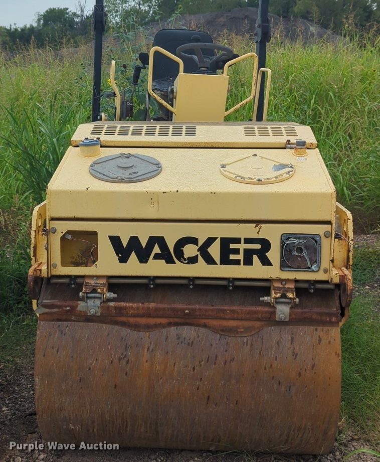 image for item EQ2067 2001 Wacker  RD25 double drum roller