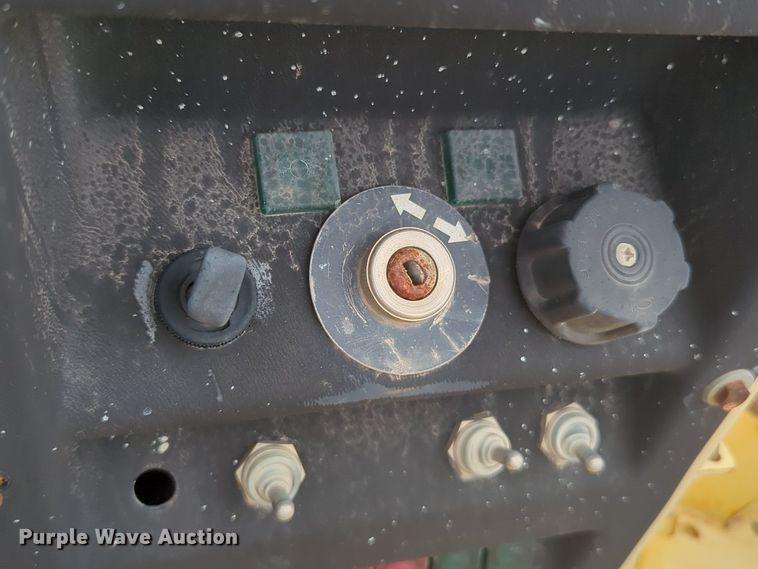 image for item EQ2067 2001 Wacker  RD25 double drum roller