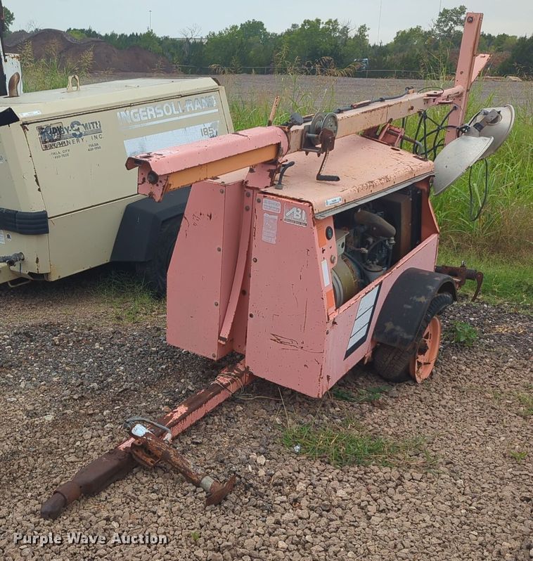 image for item EQ2069 Allmand Bros NLPKFMXZ light plant