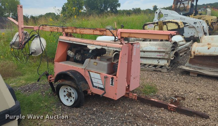 image for item EQ2069 Allmand Bros NLPKFMXZ light plant