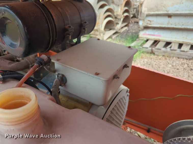 image for item EQ2069 Allmand Bros NLPKFMXZ light plant