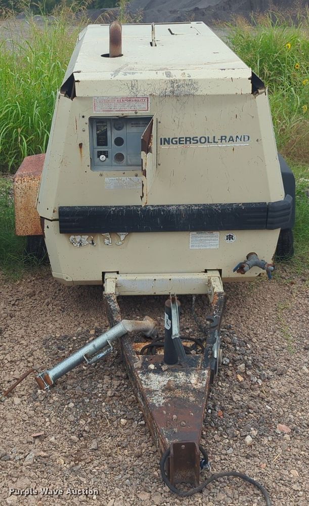 image for item EQ2070 1997 Ingersoll Rand  185 air compressor
