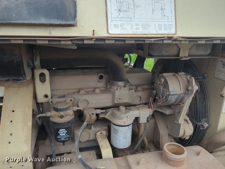 image for item EQ2070 1997 Ingersoll Rand  185 air compressor