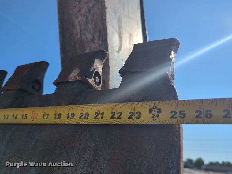 image for item EQ2090 2014 John Deere 310SK backhoe