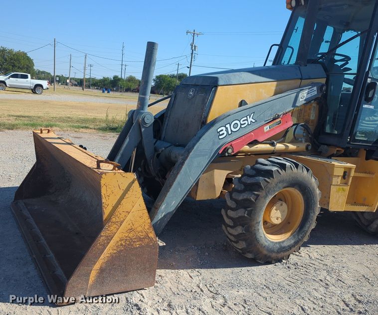 image for item EQ2090 2014 John Deere 310SK backhoe