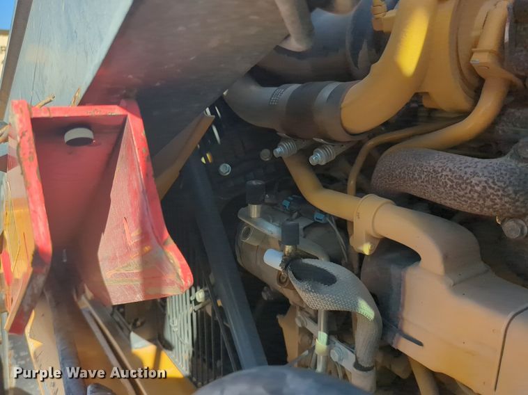 image for item EQ2090 2014 John Deere 310SK backhoe