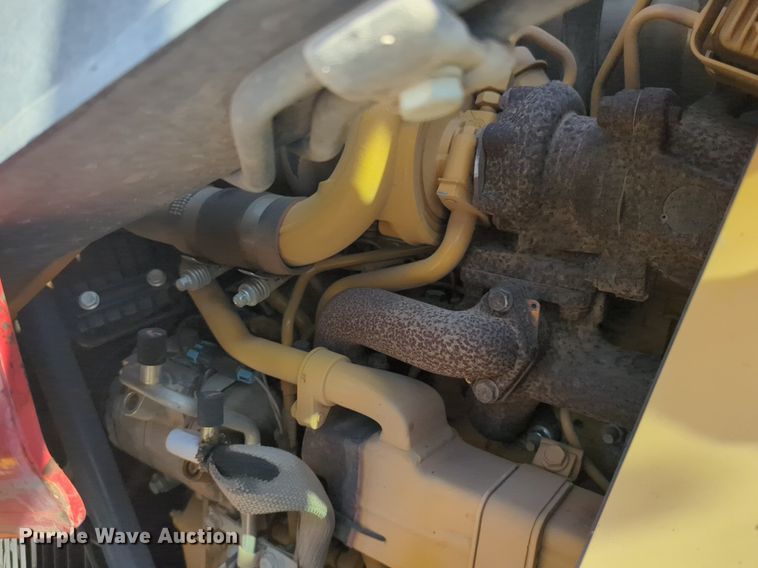 image for item EQ2090 2014 John Deere 310SK backhoe