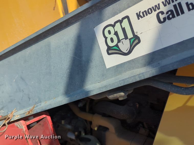 image for item EQ2090 2014 John Deere 310SK backhoe