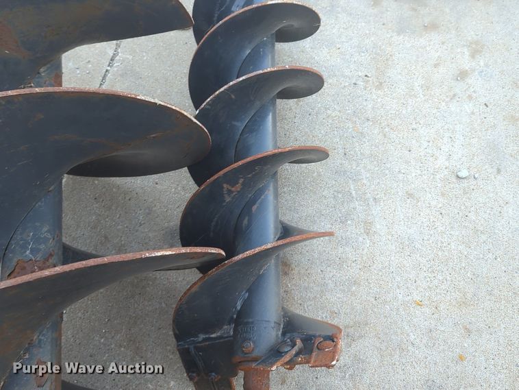 image for item EQ2094 2019 Bobcat 15C skid steer auger