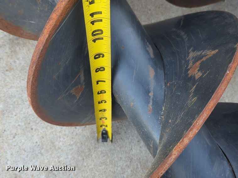 image for item EQ2094 2019 Bobcat 15C skid steer auger