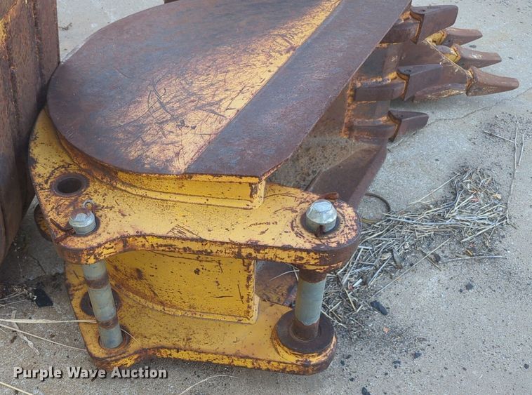 image for item EQ2097 (3) backhoe buckets