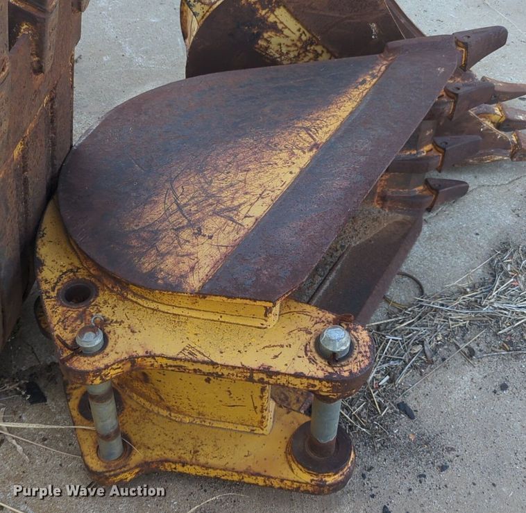 image for item EQ2097 (3) backhoe buckets