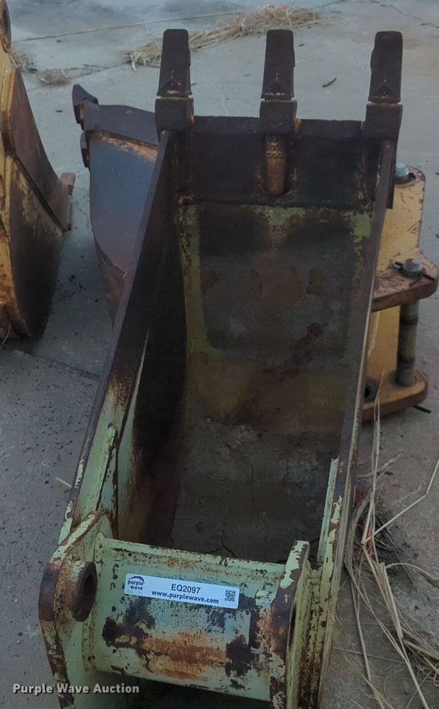 image for item EQ2097 (3) backhoe buckets