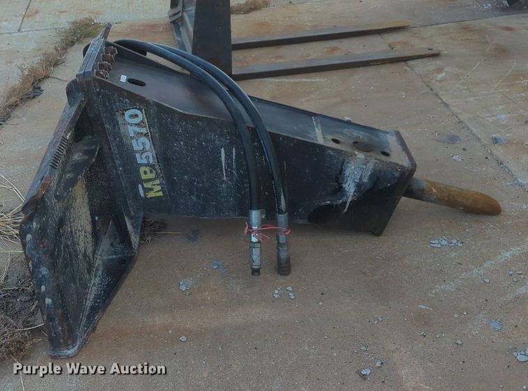 image for item EQ2098 LaBounty MP5570 skid steer breaker