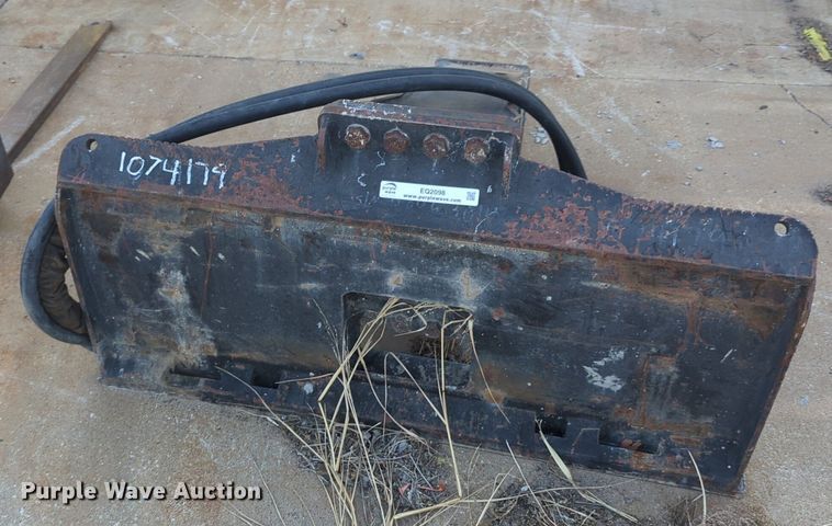 image for item EQ2098 LaBounty MP5570 skid steer breaker