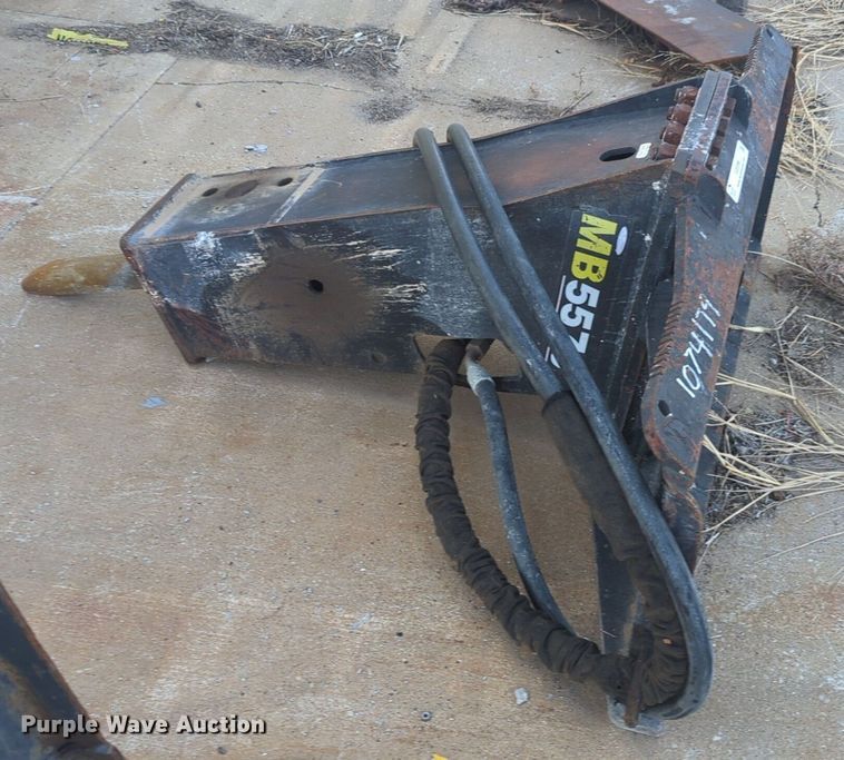 image for item EQ2098 LaBounty MP5570 skid steer breaker