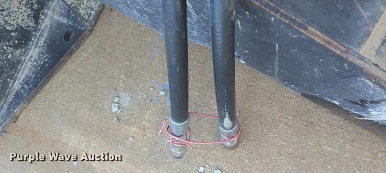 image for item EQ2098 LaBounty MP5570 skid steer breaker