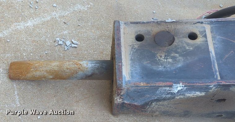 image for item EQ2098 LaBounty MP5570 skid steer breaker