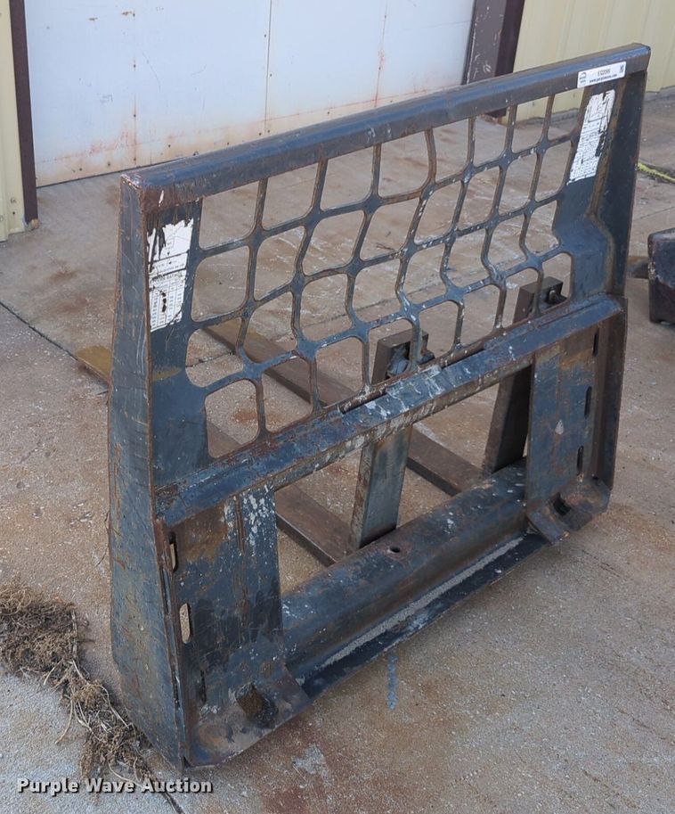 image for item EQ2099 Skid steer forks