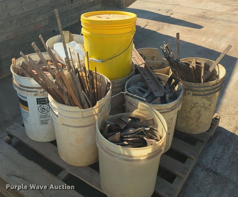 image for item EQ2100 Concrete forms