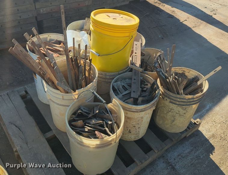 image for item EQ2100 Concrete forms