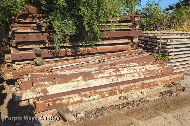 image for item EQ2101 Approximately 100 10'L x 5