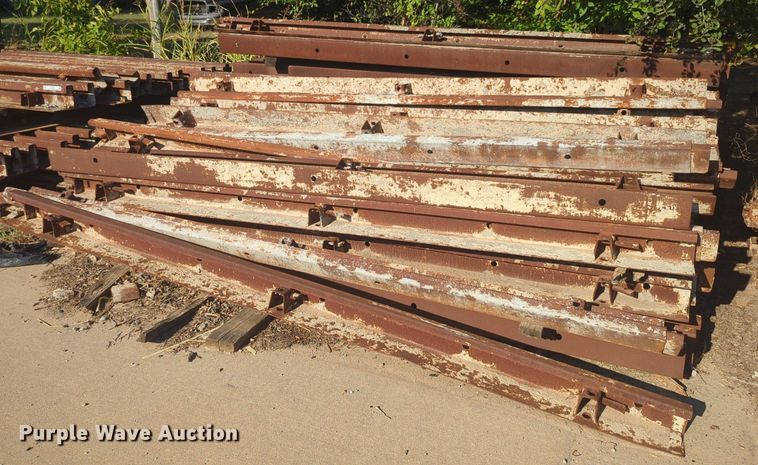 image for item EQ2101 Approximately 100 10'L x 5