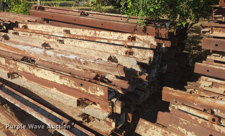 image for item EQ2101 Approximately 100 10'L x 5