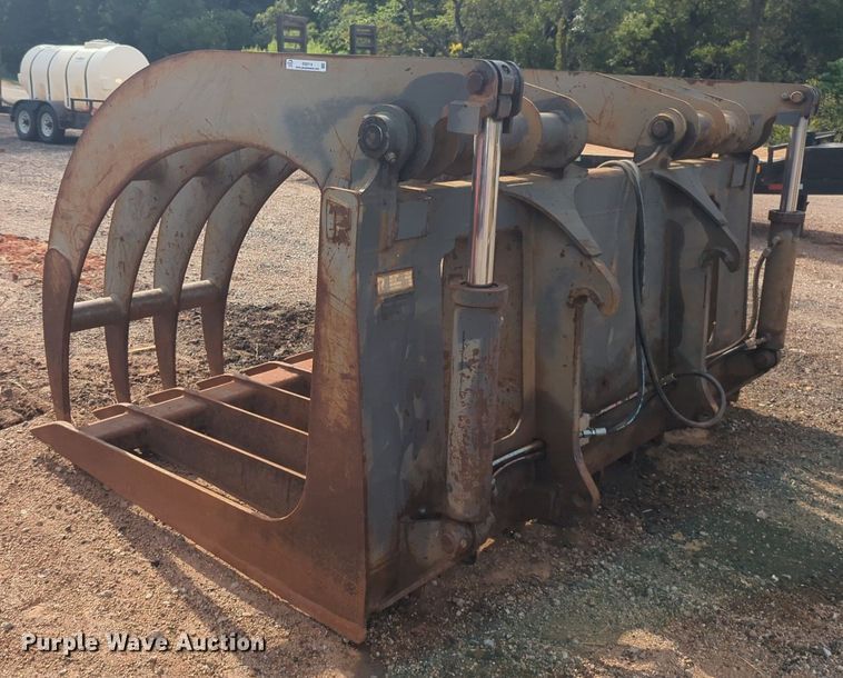 image for item EQ2114 Rockland SBG wheel loader grapple bucket