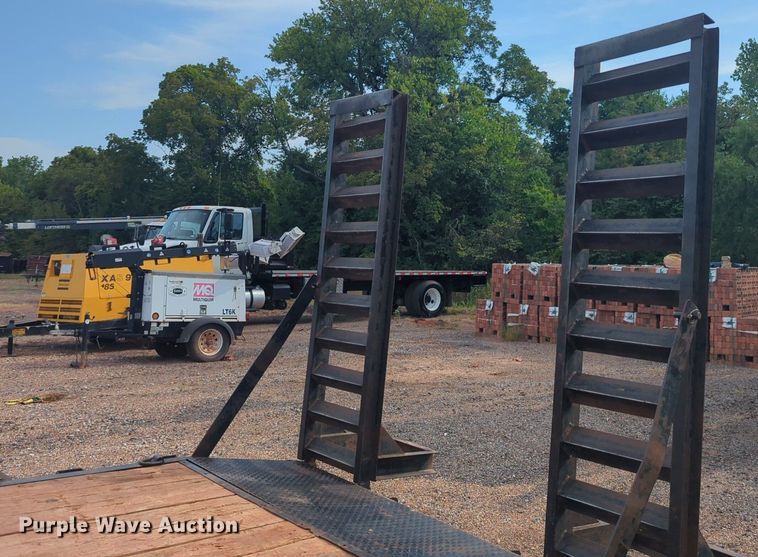 image for item EQ2115 Hull Porter Trailers Inc. utility trailer