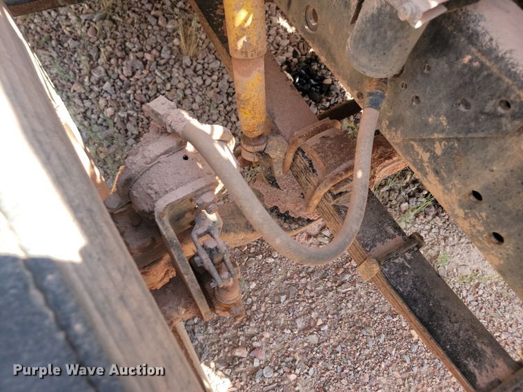 image for item HI9830 1996 International 4300 utility / service truck