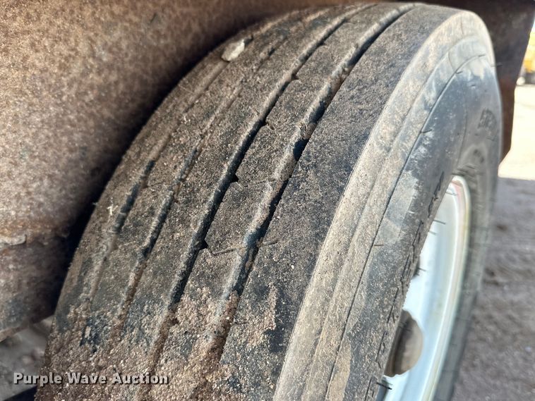 image for item IB9454 1996 Better Built equipment trailer