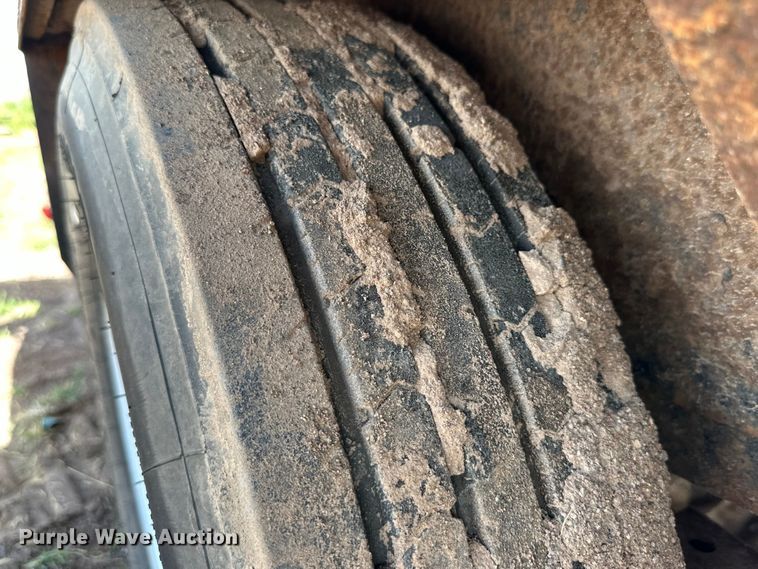 image for item IB9454 1996 Better Built equipment trailer